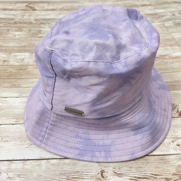 Steve Madden Accessories - STEVE Madden Purple Tie‎ Dye Floppy Bucket Hat